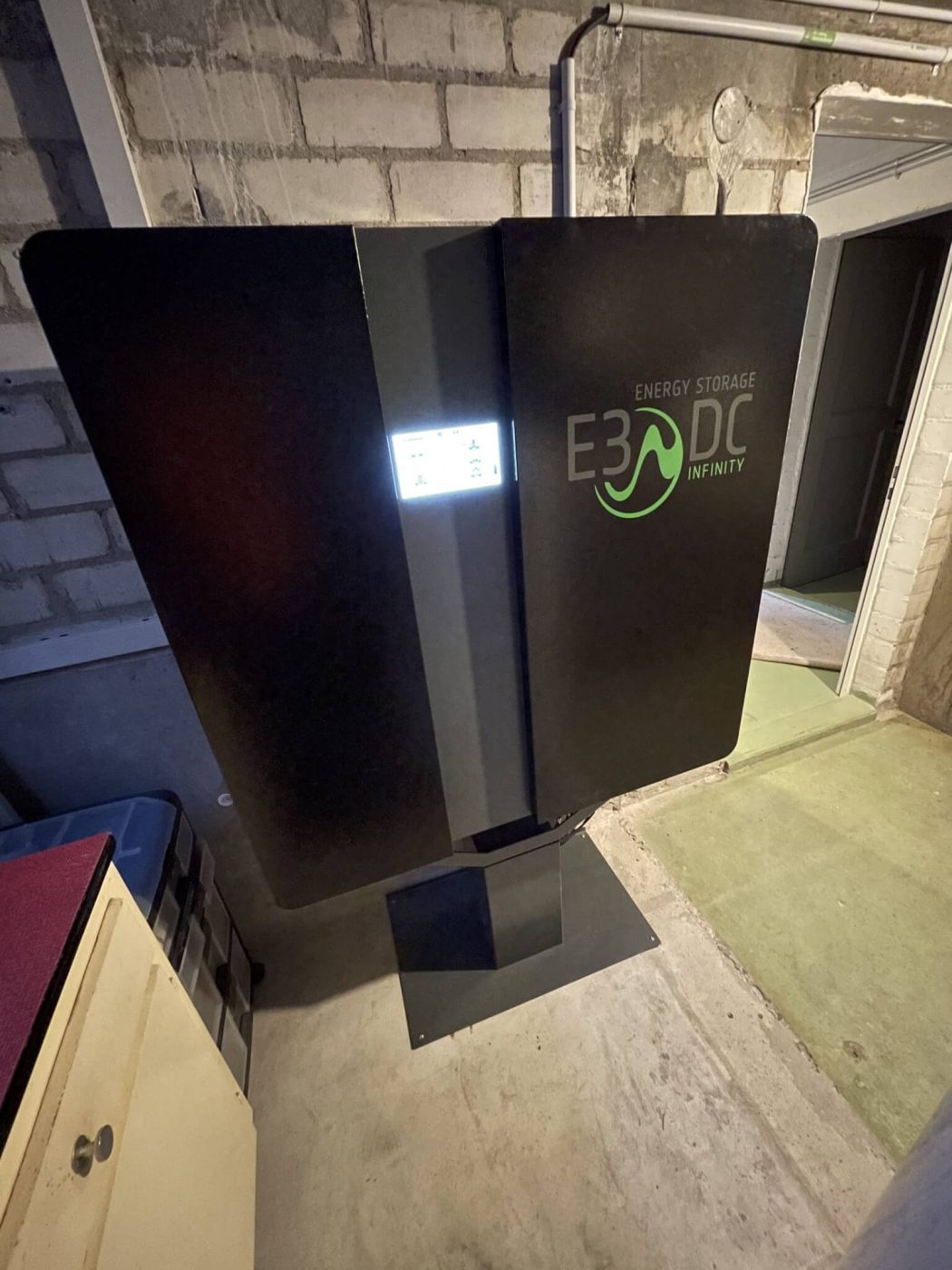Batteriespeicher und Wallbox-Installation Birkenring 21